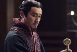 《大秦賦》被拍成瓊瑤劇，40歲的張魯一被說是孩子，當王不快樂