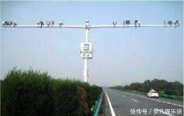 在中國，為什麼高速上指示牌要提醒“前方測速”？