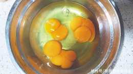 一居民連打十個雞蛋都是“雙黃”!專家解釋……