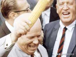 1959年赫魯曉夫訪美老照片：激動的揮動玉米棒，點名要和夢露見面