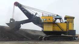 巨無霸挖掘機由中國製造，有8層樓高，1個月能挖800萬噸礦石