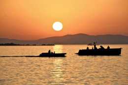 在愛琴海守望夕陽，在最接近天堂的米克諾斯島期待浪漫