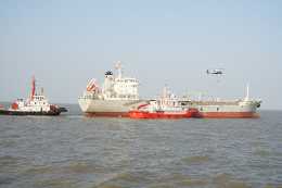 上海舉行“滬應-2022”海上危化品船舶應急處置綜合演練