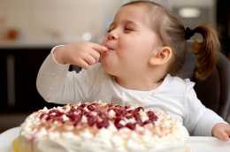 甜度是糖的60倍！以下食物“隱形糖”含量超標，3歲內的寶寶別碰