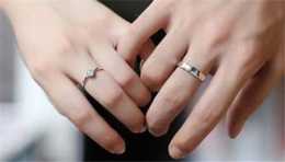 右手食指戒指的含義介紹 戒指的戴法和意義有哪些