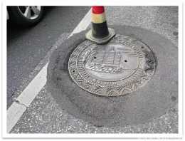 顛簸不平的馬路井蓋有救了!市政道路汙水井蓋用上修復新材料