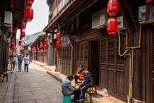 重慶又一古鎮火了，被稱成渝“小上海”，遊客慕名而來