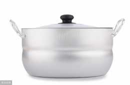 家用中式鍋具的選擇，如何選擇稱心如意的炒鍋，選鍋注意事項。