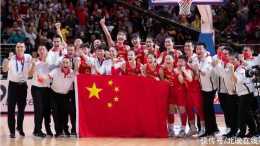 中國籃球2022總結：女籃奪亞軍，男籃達目標，中國籃球變化中取得突破
