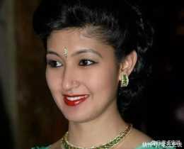 尼泊爾最美王妃希瑪蒂，卻一夜淪為平民，其品德堪比戴安娜